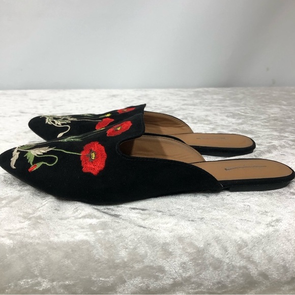 Nubia Black Suede Floral Embroidered Pointed-Toe Mules - Picture 4 of 7